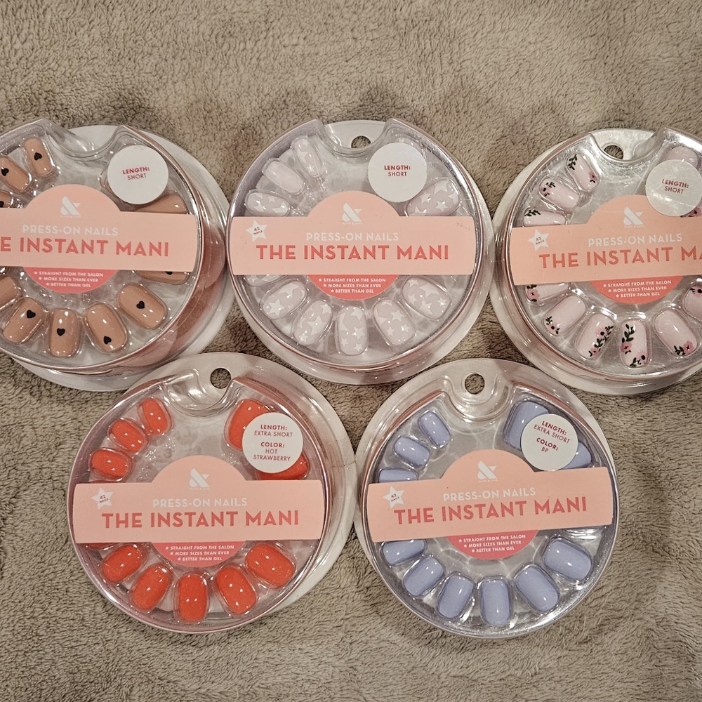 3 Olive & June Press-On Nails Kits